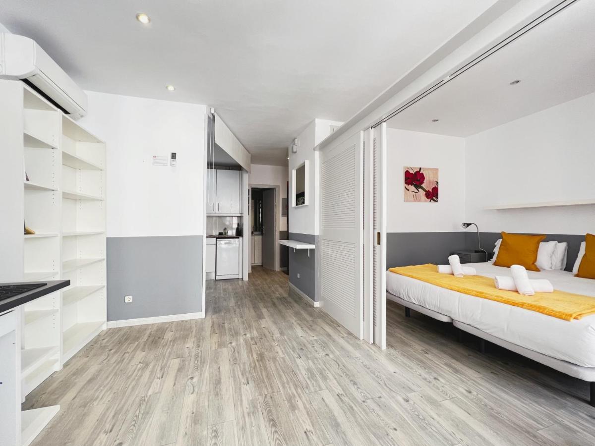 Stay U-Nique Apartments Grandegracia Barcellona Esterno foto